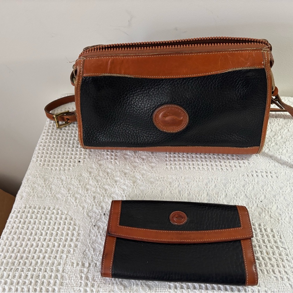 Stylish Black and Brown Crossbody Bag Dooney & Bourke